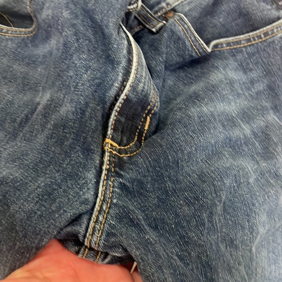 WRANGLER RETRO RIVER WASH SLIM BOOT CUT 77MWZRW fits 32”W - Picture 9 of 13